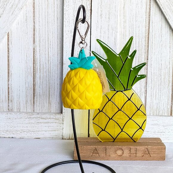 NWT Bath & Body Works Cool Pineapple 🍍 PocketBac Holder Paired with Hand Gel - Picture 3 of 4